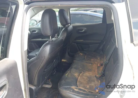 2018 Jeep Compass Latitude Fwd z USA, uszkodzony, nr VIN 3C4NJCBB0JT300094